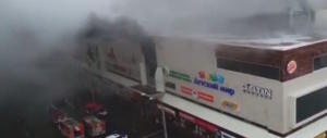 Strage di bambini in Siberia: ne muoiono 41 nell’incendio in un centro commerciale