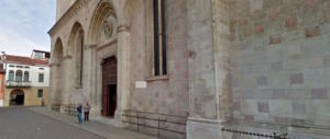 Un altro sfregio: immigrato si masturba nel Duomo durante la Messa