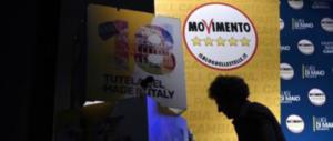 M5S e Pd si coccolano a vicenda, gli elettori insorgono: «Siete una vergogna»