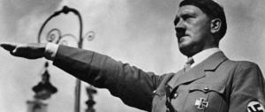 Prof accusato di aver fatto gli auguri a Hitler: «Non avete capito niente»