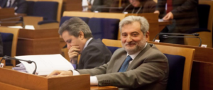 Reddito di cittadinanza? Lo adottò il Pd in Campania: ha creato una “voragine”