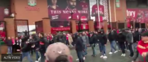 Liverpool, cade l’accusa di tentato omicidio per gli ultras della Roma