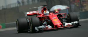 Formula 1, beffa per la Rossa. Verstappen sperona il ferrarista Vettel (video)