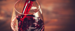 Il Sassicaia guida la classifica dei 50 migliori vini d’Italia: la lista completa