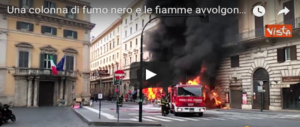 Bus in fiamme, la Procura apre un’indagine. Roma cade a pezzi: e il M5S latita (VIDEO)
