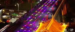 Spettacolare record in Cina: 1374 droni in volo contemporaneamente