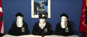 L’Eta si scioglie, ma fa ancora proclami: «La sinistra farà nascere lo Stato basco» (video)