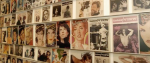 Chiude “Interview”, la rivista di Andy Warhol. Creò il mito delle celebrità