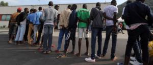 Nigeriani, violenze su violenze: ecco quanto ci costa mantenerli in Italia