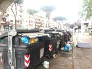 Foto scattata davanti alla Stazione San Pietro, lunedì 7 maggio alle 13