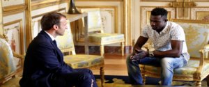 macron-bambino-salvato