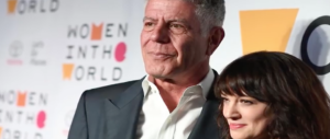 Dopo il suicidio dello chef Bourdain, il web contro Asia Argento: «Non ti senti in colpa?