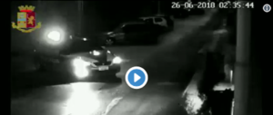 Donna urla per ore: a Vittoria scoperto centro anziani lager. Il video dell’orrore