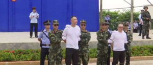 In Cina scolari portati a vedere le condanne a morte. “È istruttivo” (video)