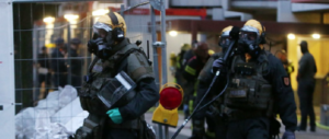 Evacuato palazzo a Colonia: le teste di cuoio catturano tunisino con arma biologica (video)