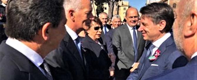 Il premier Giuseppe Conte arriva alla parata tra gli applausi della folla (video) - Secolo d'Italia