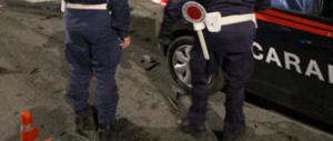 Gambiani contro nigeriani, pestati con mazze e cocci di vetro: feroce agguato nel sonno