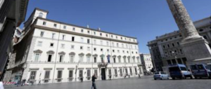Governo, i nomi in pole: Crimi ai Servizi e Siri, padre della flat tax, all’Economia