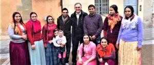 FdI: ora il governatore toscano Enrico Rossi scarica i suoi amici rom