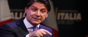 Oggi parla Conte: io come Aldo Moro, faccio da ponte tra Di Maio e Salvini