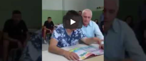 Lo studente autistico si diploma: il suo discorso commuove e diventa virale (video)