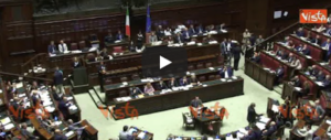 Show alla Camera, sbaglia nome e il deputato si vendica: «Presidente Fica…»