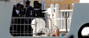 Fermati quattro presunti scafisti. Erano a bordo della nave Diciotti