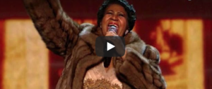 Addio ad Aretha Franklin, la più grande voce soul del ‘900 (video)