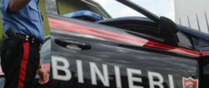 Viterbo, si abbassa i pantaloni in un bar e mostra i genitali a una donna