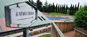 La trovata della giunta Raggi: concerti e proiezioni di film nei cimiteri romani