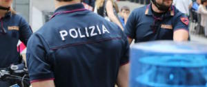 Catania, due minorenni violentate in spiaggia da tre clandestini