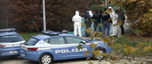 Firenze, nigeriano vede i bambini in un parco e urina davanti a loro