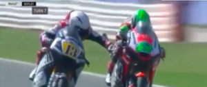 Motomondiale: Fenati, gesto folle a 200 all’ora (video)