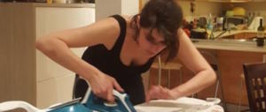 “Vai a stirare che è meglio”. L’ira sessista delle femministe contro la Isoardi