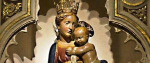 Ha rubato la corona dorata della Madonna del Buio: incastrato dai video