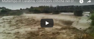 Piogge violente in Calabria: morti madre e figlio. Disperso un altro bimbo (2 video)