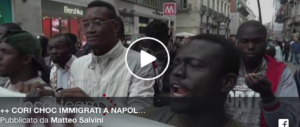 «O cancella il dl, o noi cancelleremo lui»: il migrante in corteo minaccia Salvini (Video)