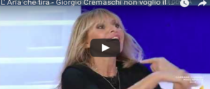 Cremaschi urla “al pollaio”, la Mussolini lo zittisce: «Rivendico il mio ruolo da gallina (VIDEO)