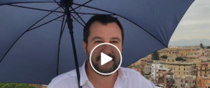 Salvini sul tetto: lì c’è l’Eur, più giù Latina. Posso dirlo che le bonifiche le ha fatte Mussolini? (video)