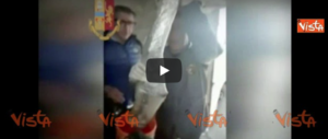 Kalashnikov, mitragliatori e munizioni: l’arsenale da guerra della mafia trapanese (video)