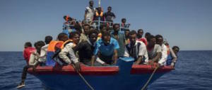 La Marina del Marocco spara contro un barcone di migranti: ferito un 16enne