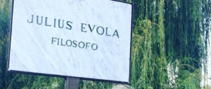 A Sutri Sgarbi dedica una strada a Julius Evola e una a Oriana Fallaci: due “modelli”