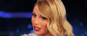 Emma Marrone fa bingo: 4 inediti boom pensando a Sanremo (video)