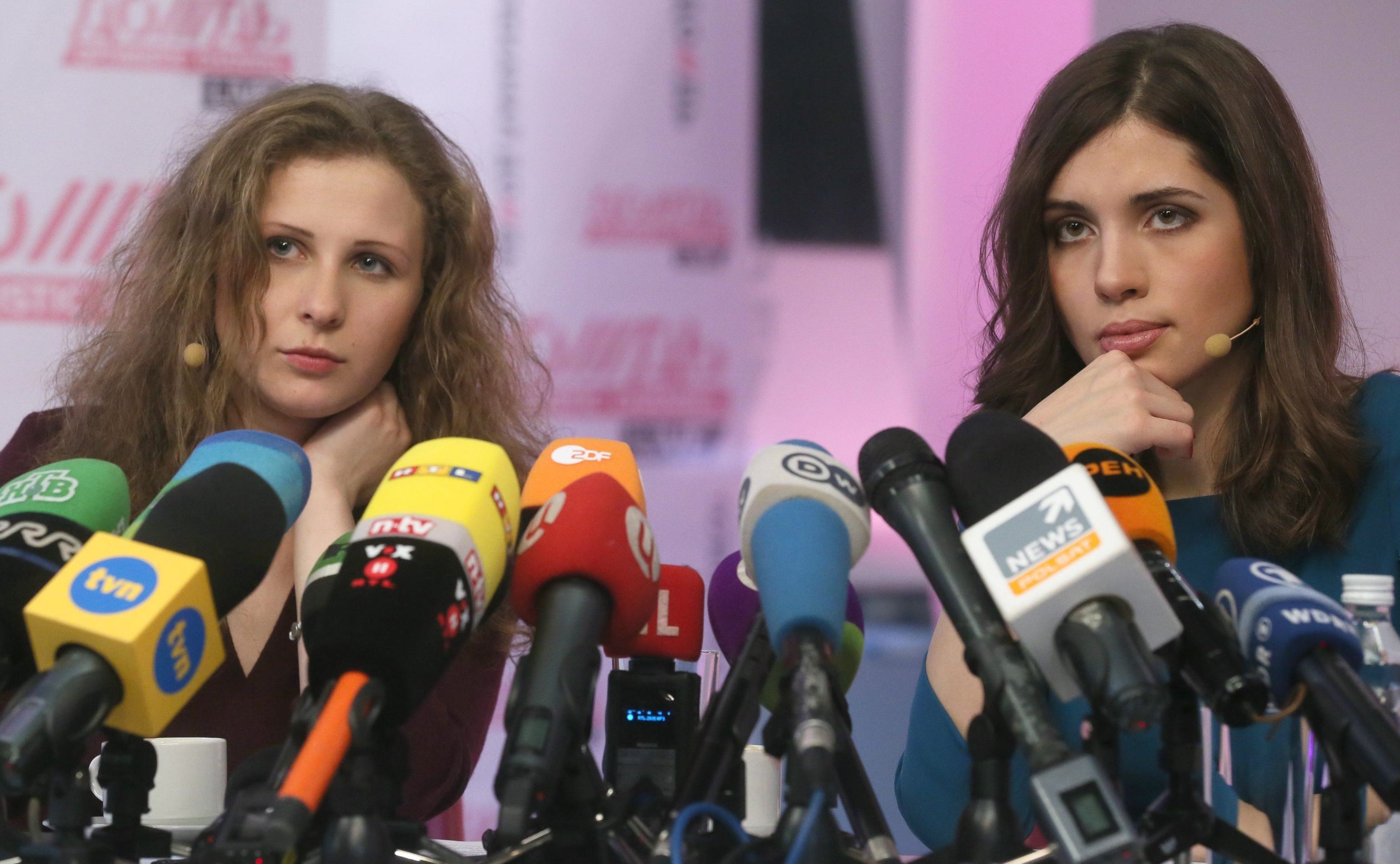 Scarcerate Le Pussy Riot Che Insistono Accuse A Putin E Alla Chiesa 