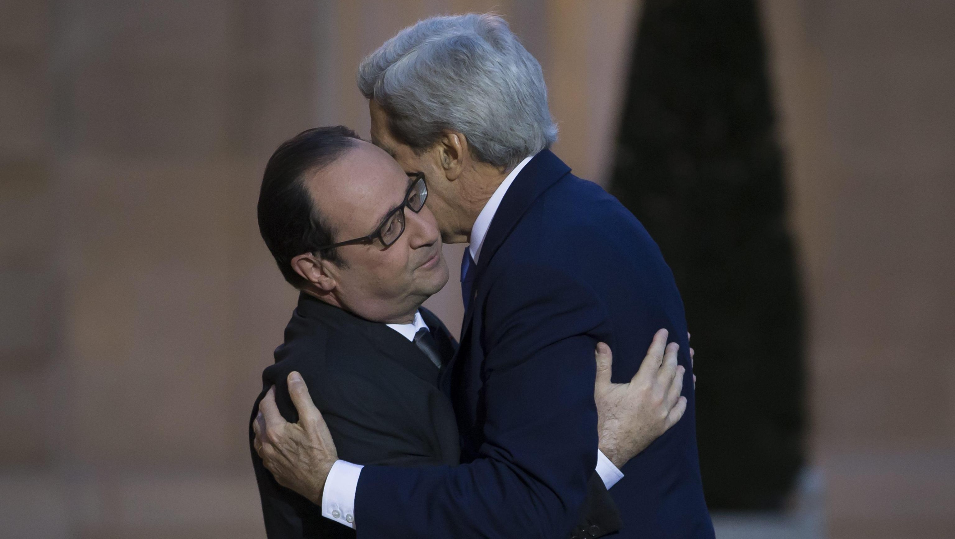 kerry incontra hollande a parigi