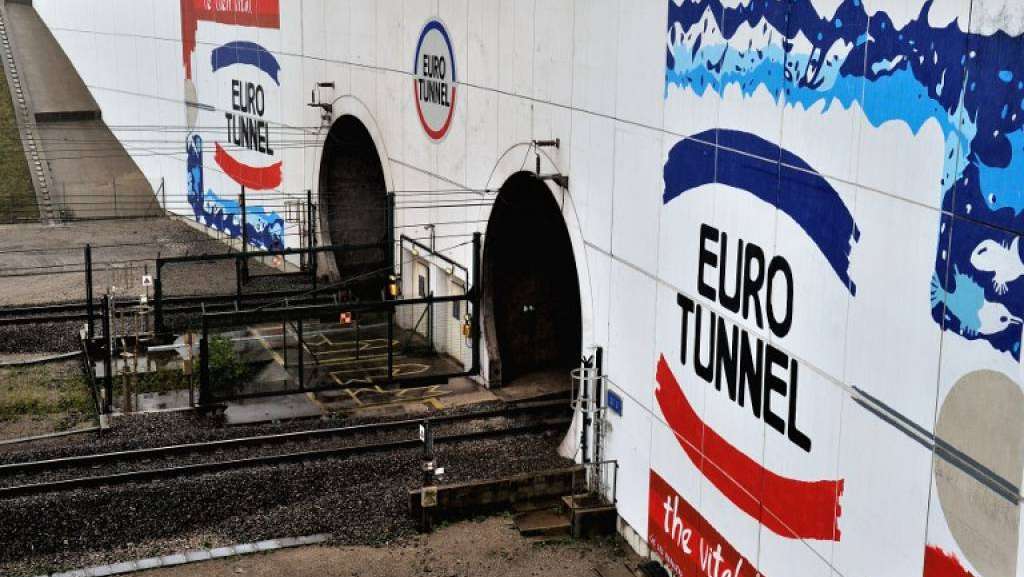 Anche la Gran Bretagna pensa a un “muro” per frenare i clandestini