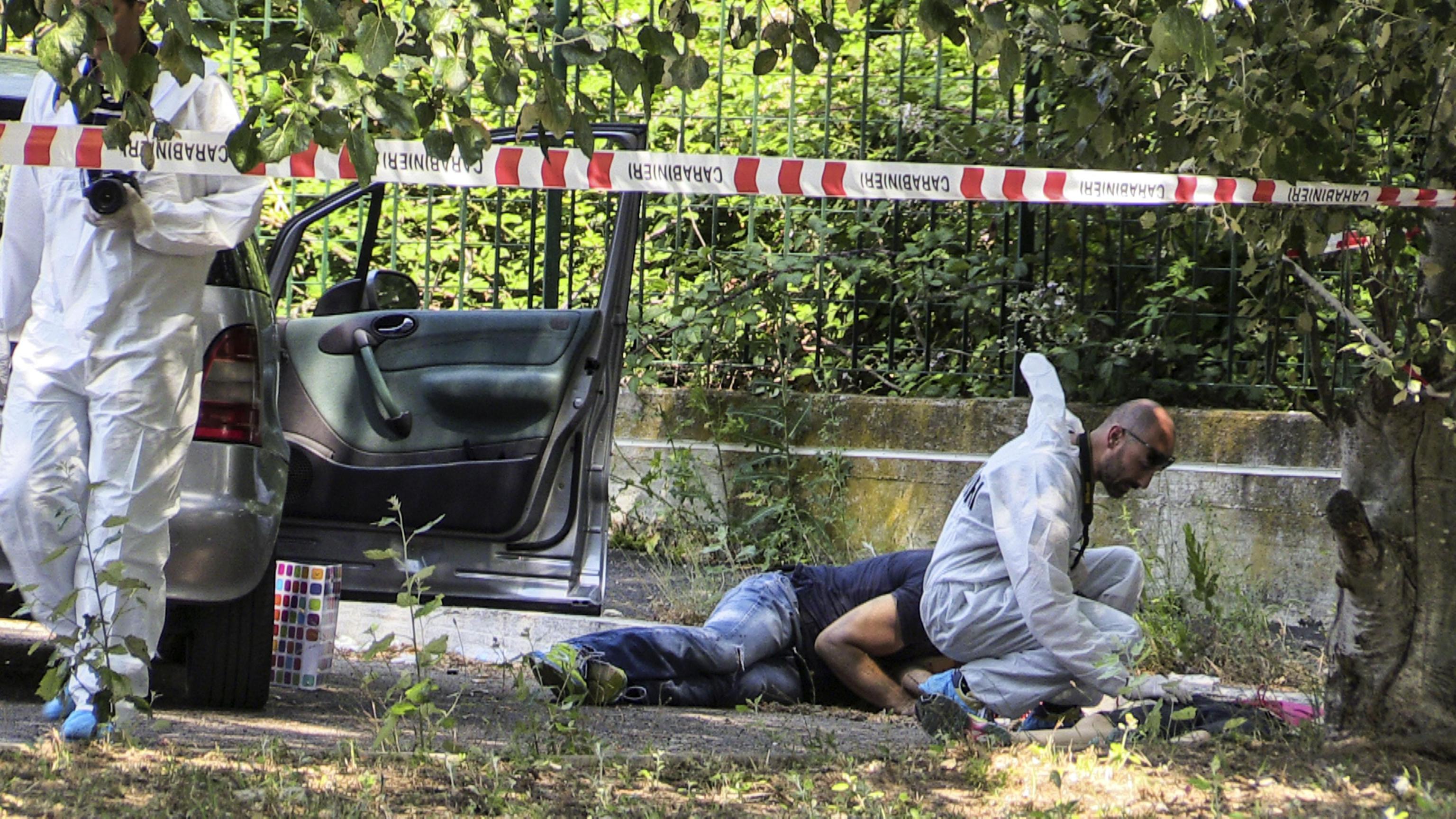 Misteriosa morte di un uomo e di una donna: s’indaga sull’omicidio-suicidio