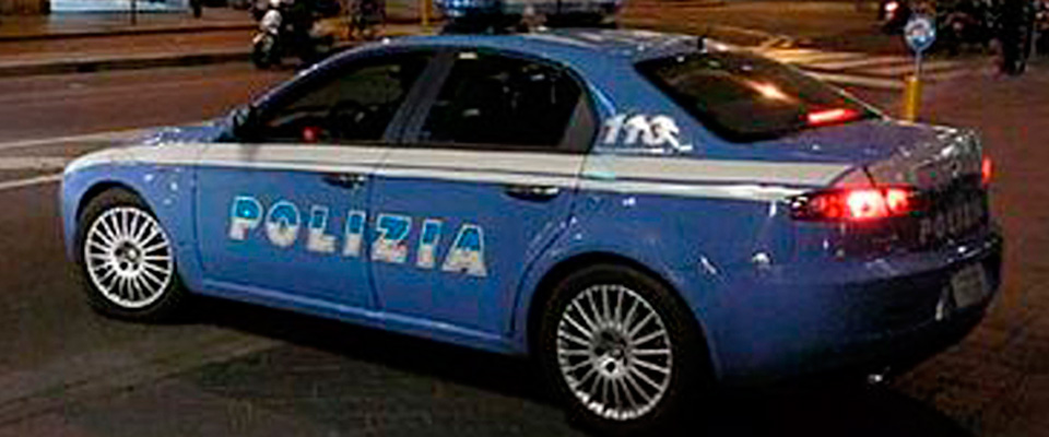 Giocavano a fare i gangster per strada: fermati a Verona cinque africani