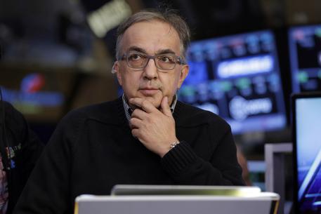 Modena, Marchionne arriva in Ferrari. Gli studenti lo contestano
