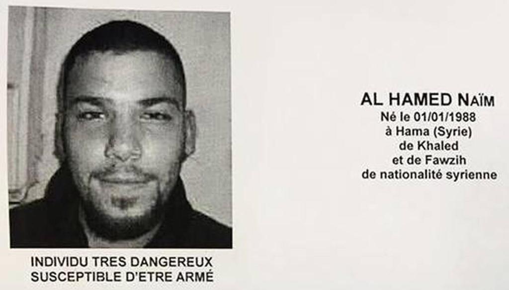 Bruxelles, c'è un nuovo ricercato «Siriano, giovane, armato e